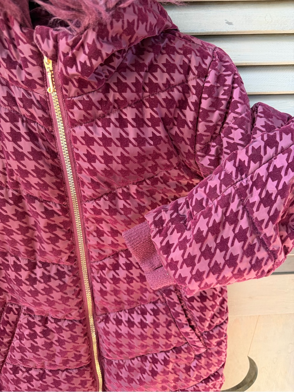 Girl's Burgundy Houndstooth Puffer Jacket with Faux Fur Trim | Size 10/12 - Picture 5 of 10